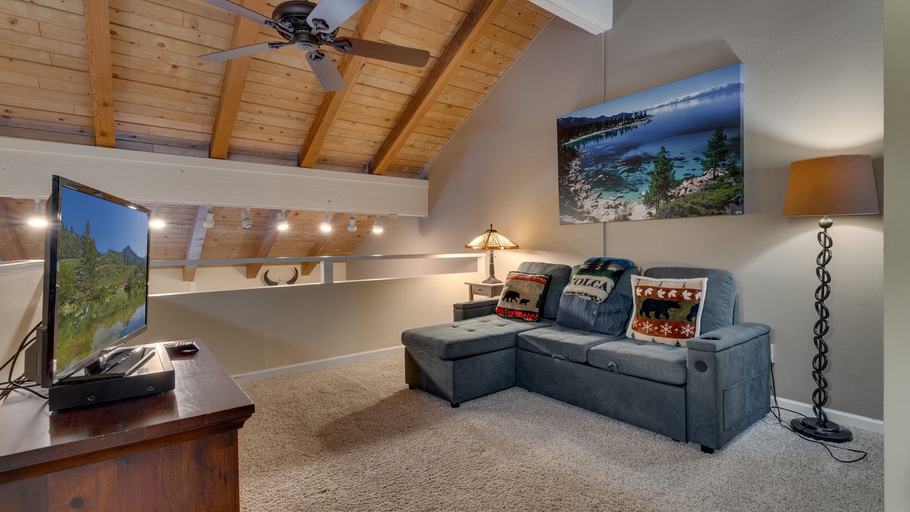 Photo of Livingroom in Carnelian Woods