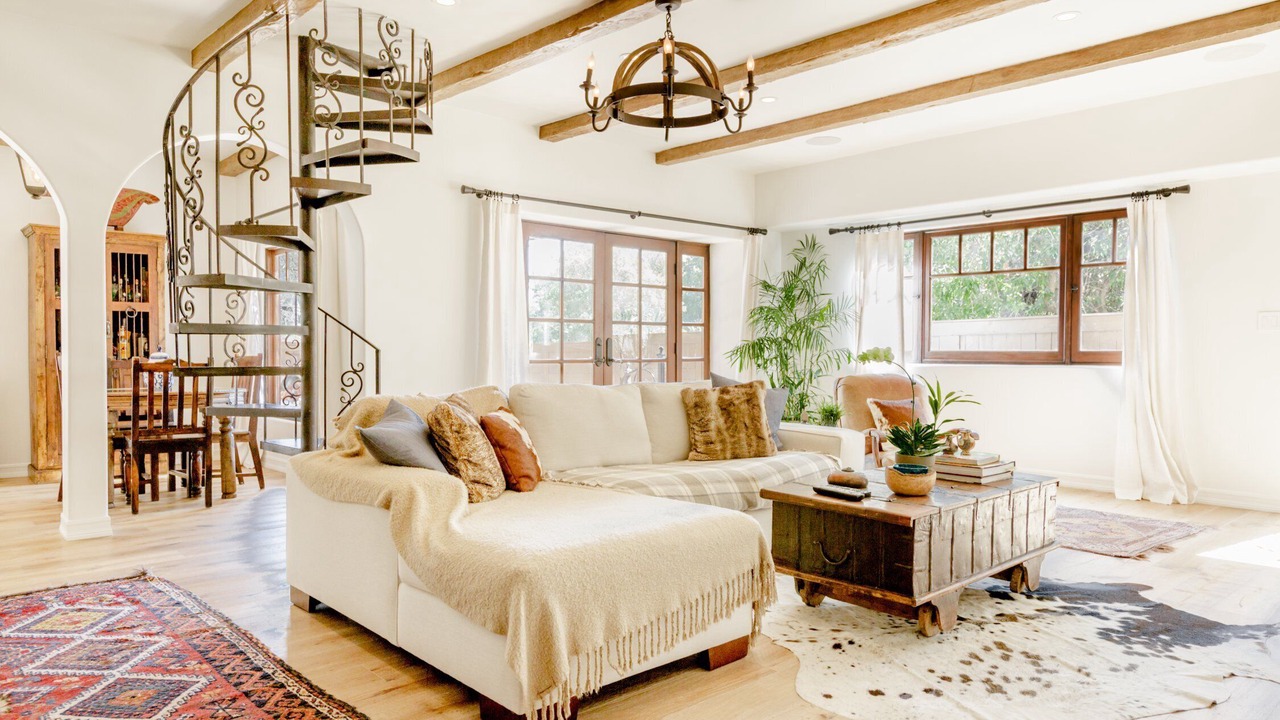 Photo of Livingroom in Hollywood