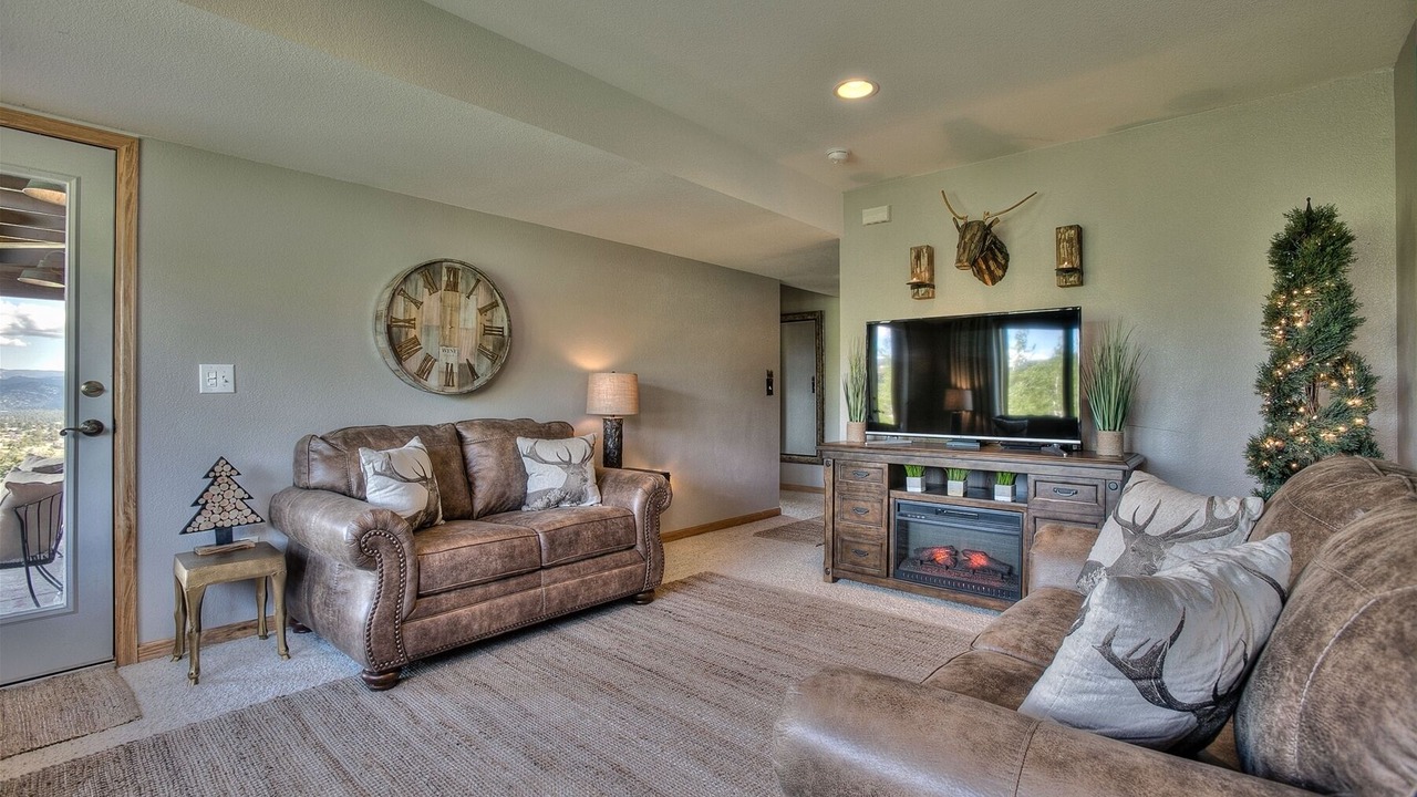 Photo of Livingroom in Carriage Hills