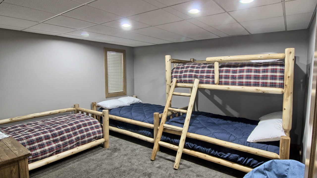 Photo of Bedroom in Boyne Falls