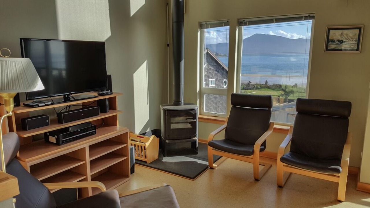 Photo of Livingroom in Netarts