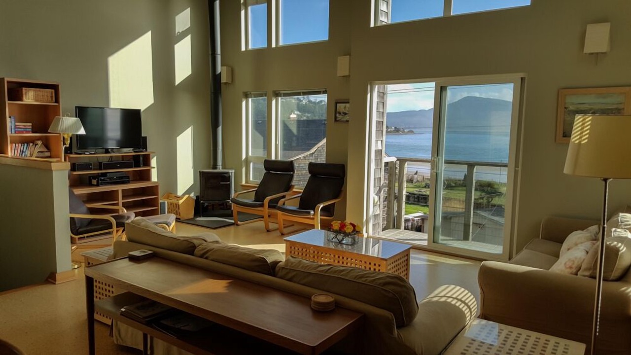 Photo of Livingroom in Netarts