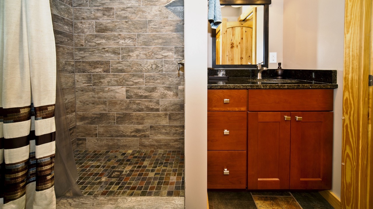 Photo of Bathroom in Fairview