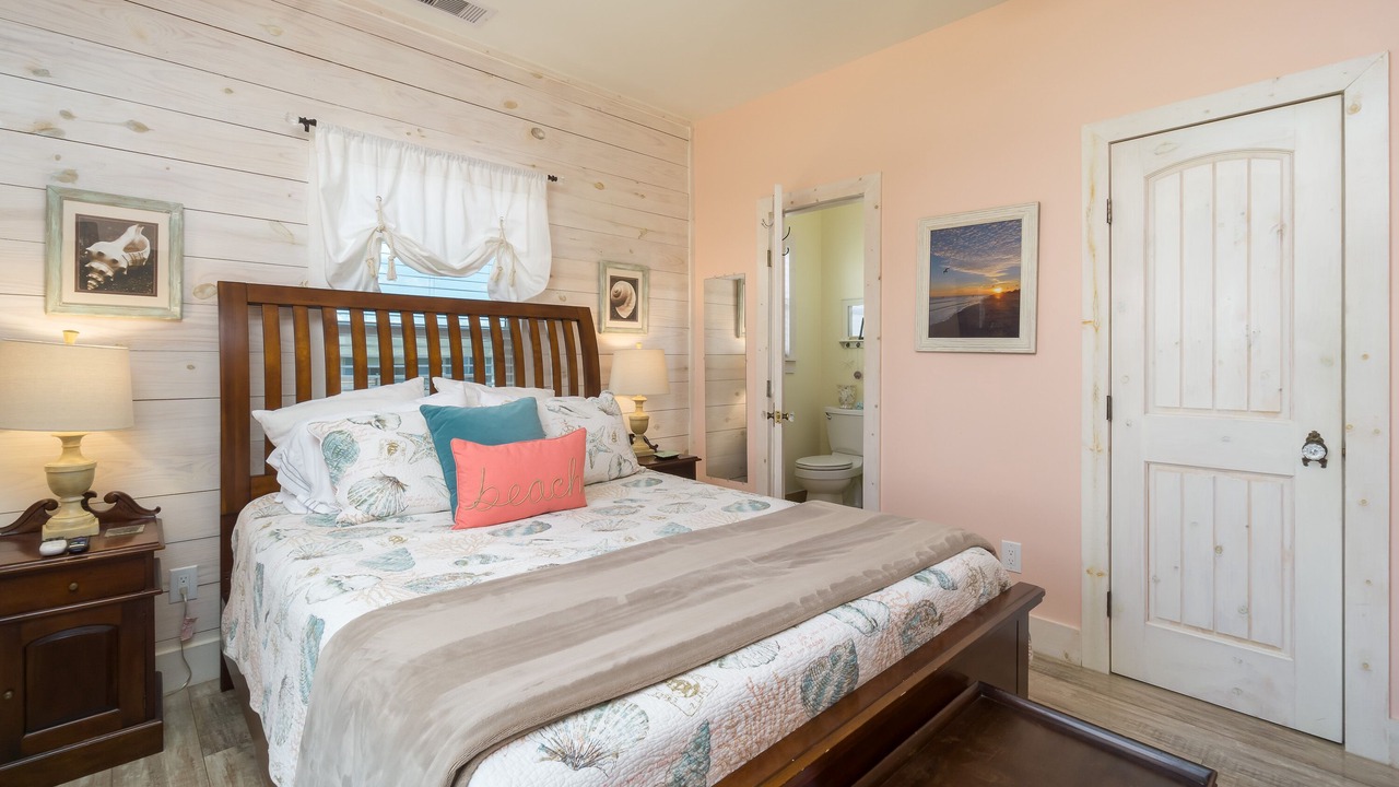 Photo of Bedroom in Port Bolivar