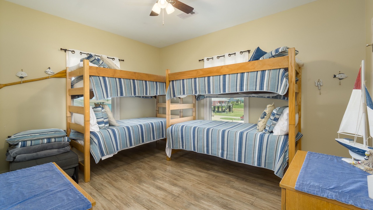 Photo of Bedroom in Port Bolivar