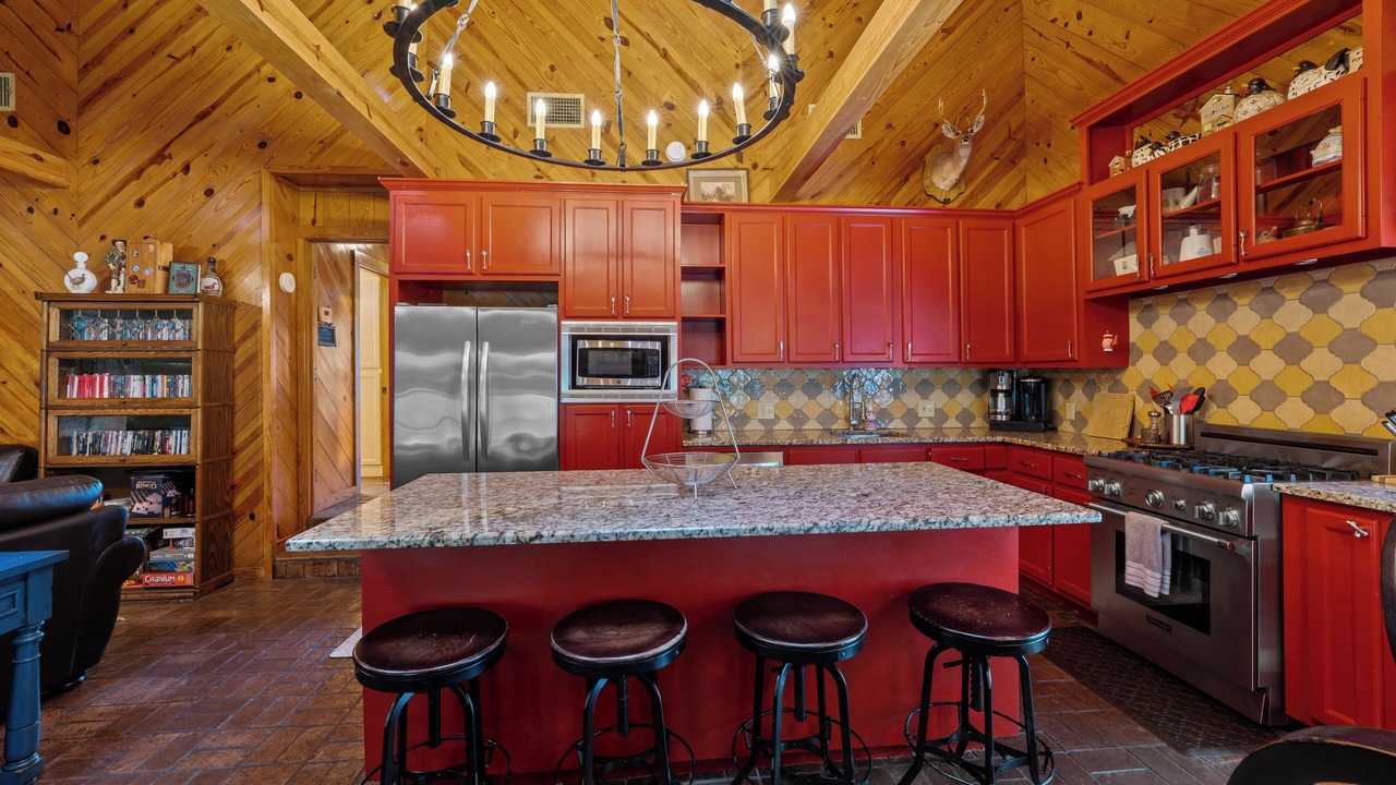 Photo of Kitchen in Canyon Lake