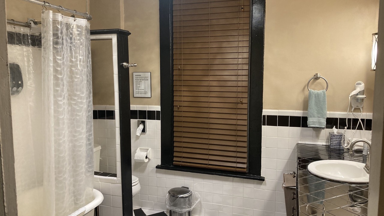 Photo of Bathroom in Crosstown