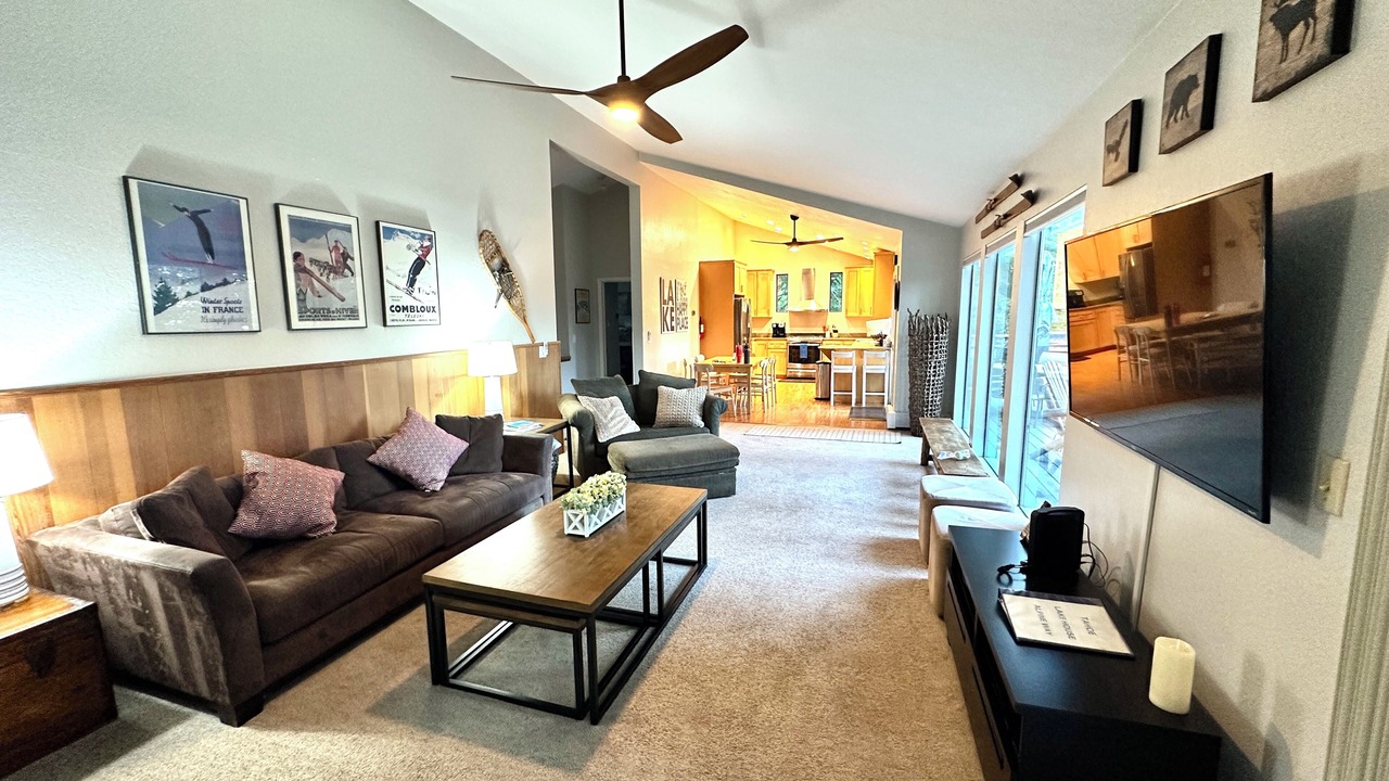 Photo of Livingroom in Tahoe Woods