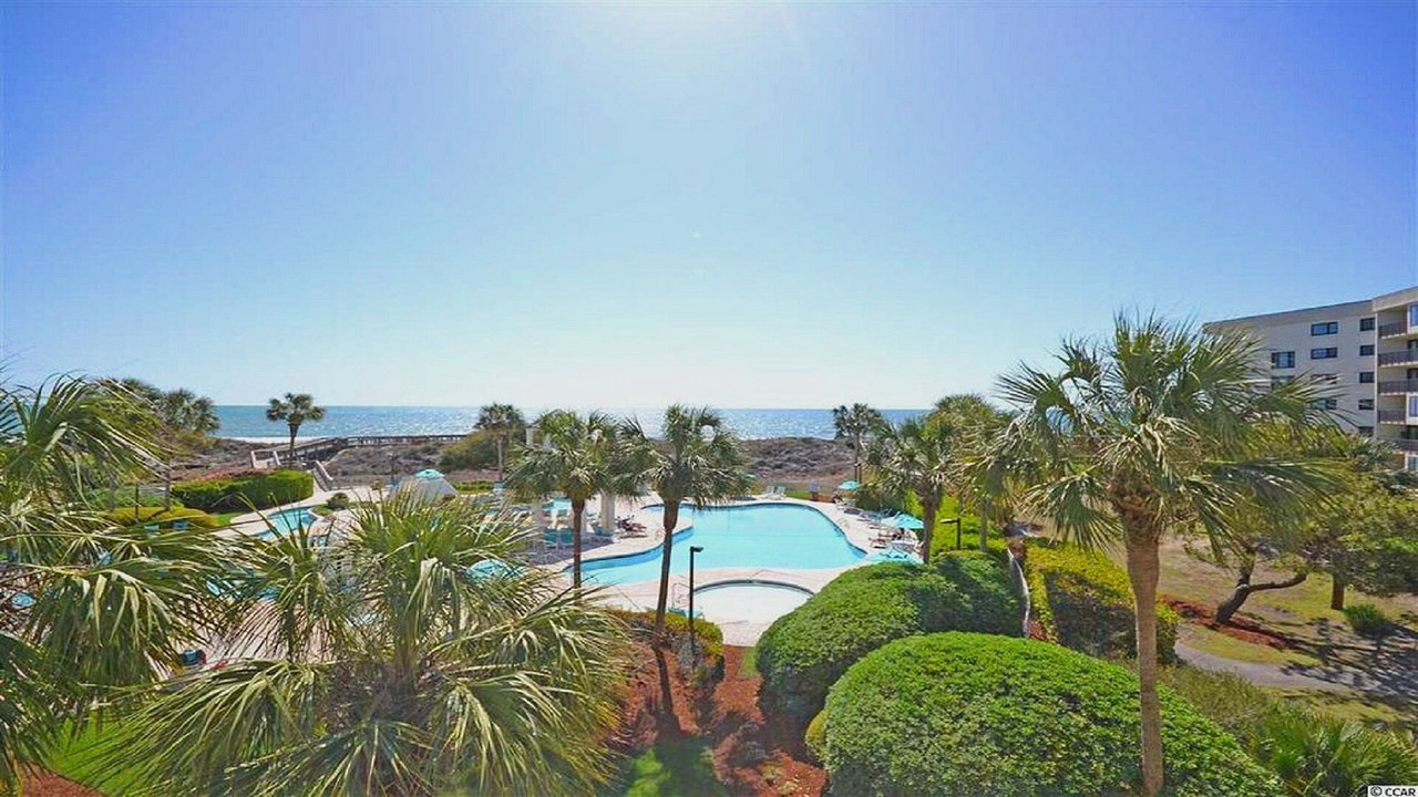 Photo of Patio Balcony in Litchfield by the Sea