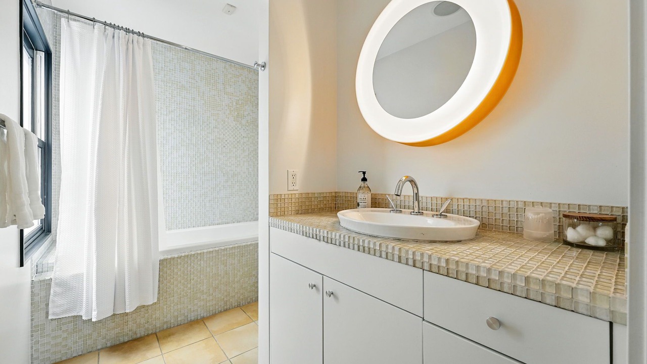 Photo of Bathroom in Newlands