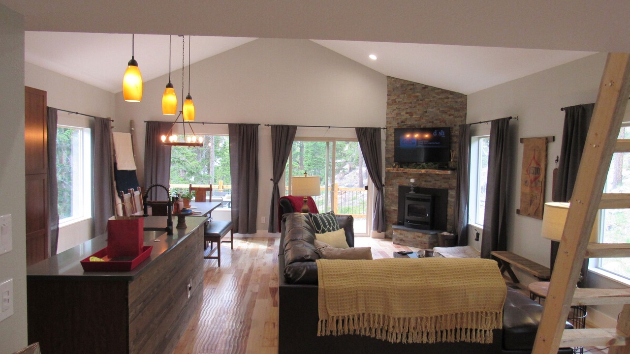 Photo of Livingroom in Saint Mary's