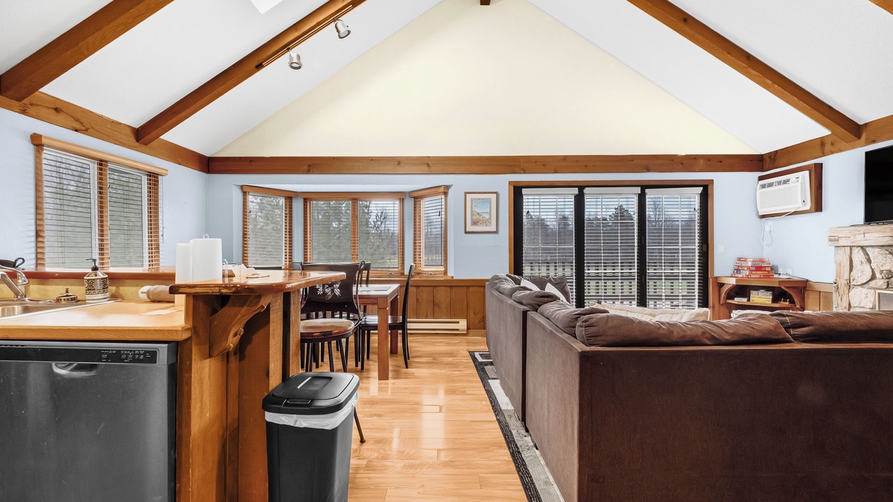 Photo of Livingroom in Thompsonville