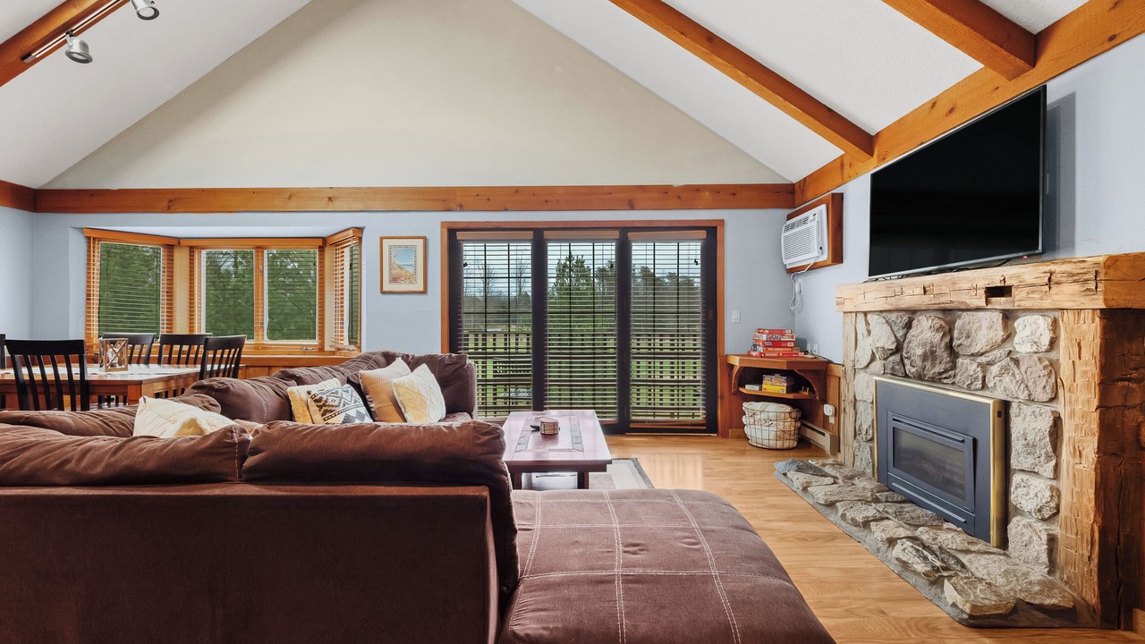 Photo of Livingroom in Thompsonville