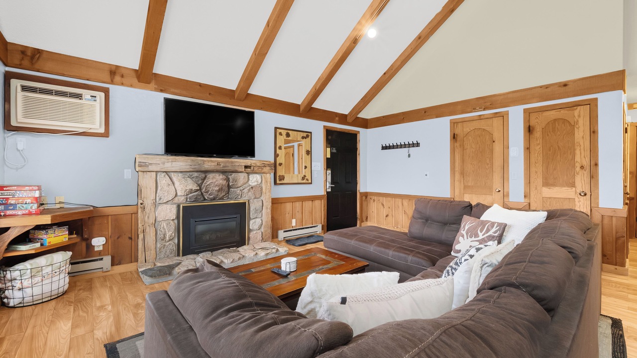 Photo of Livingroom in Thompsonville