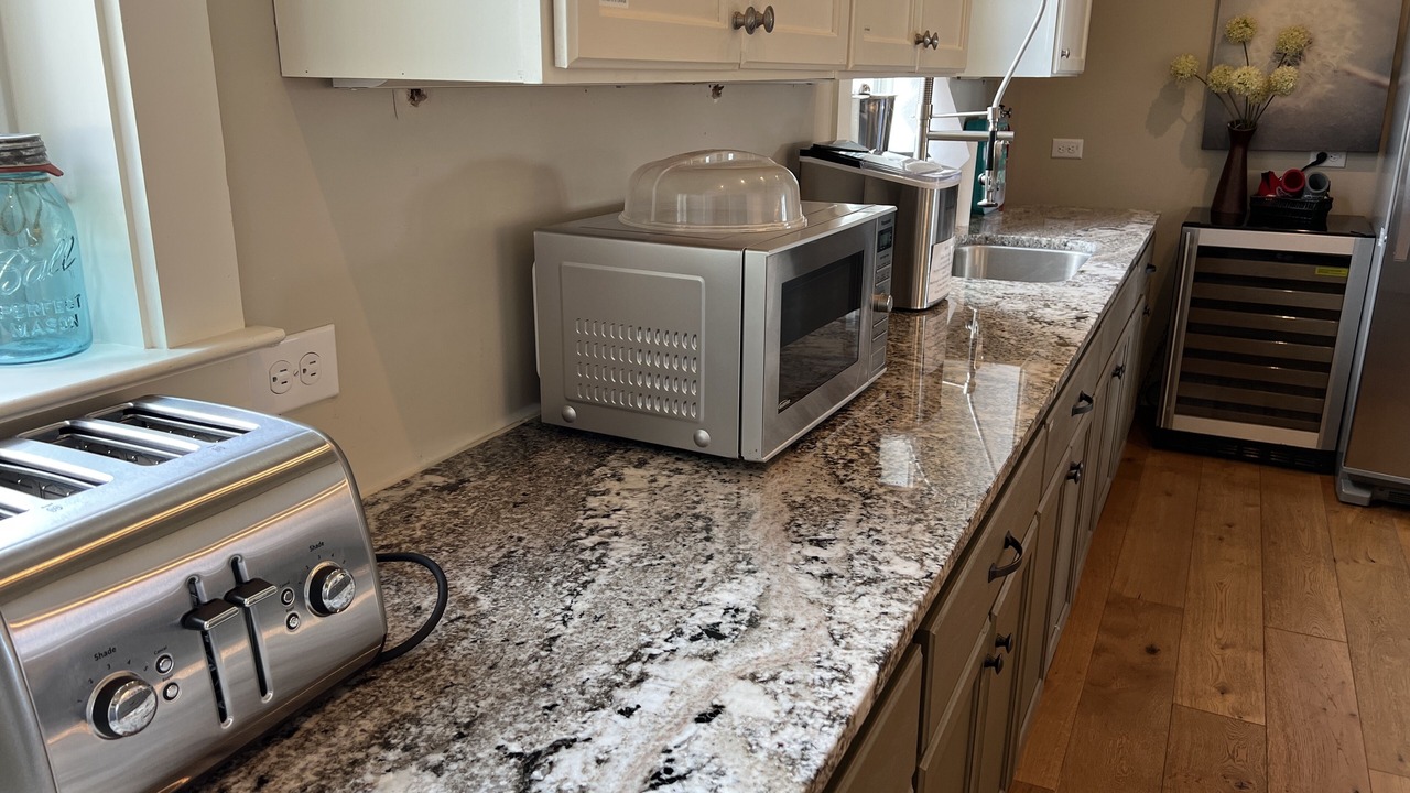 Photo of Kitchen in Canyon Lake