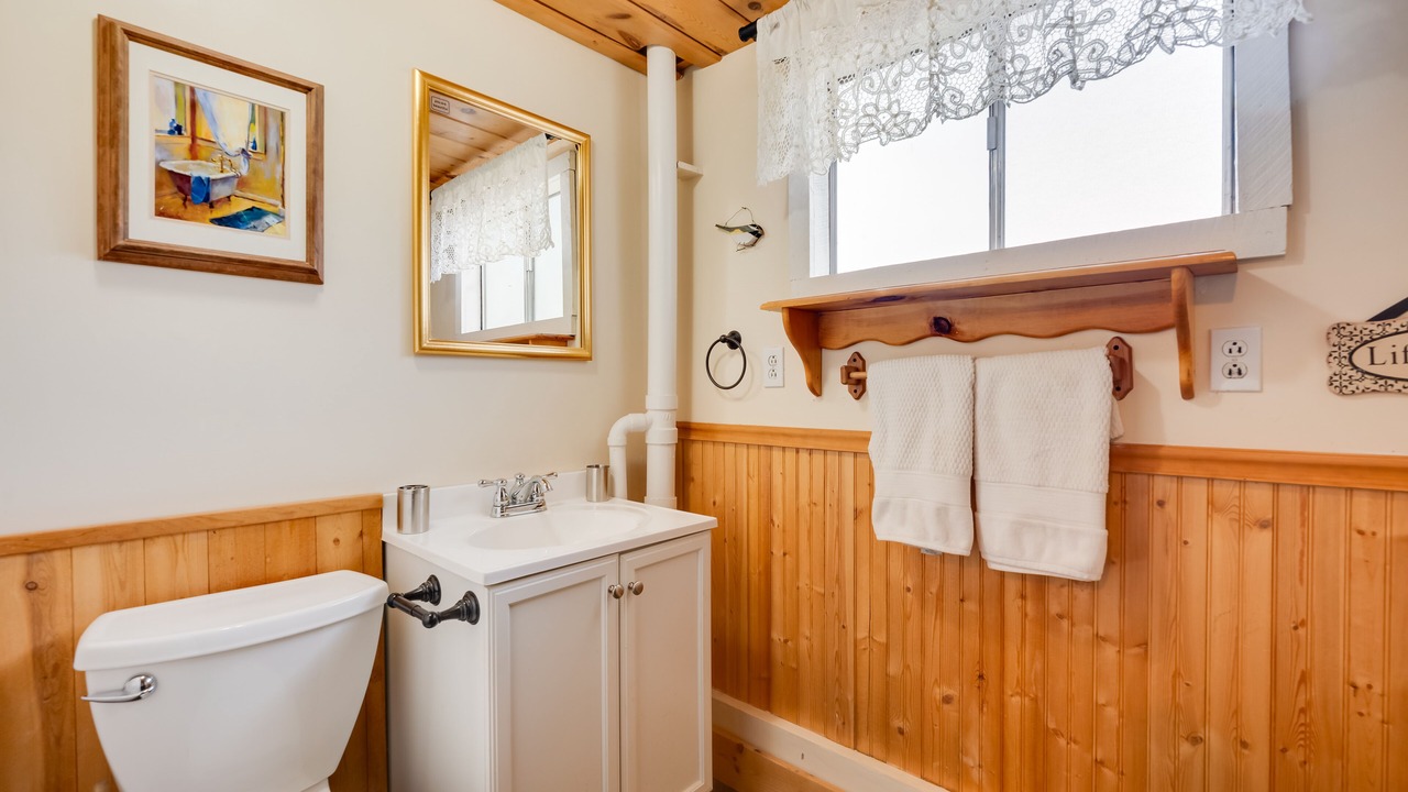 Photo of Bathroom in Allenspark