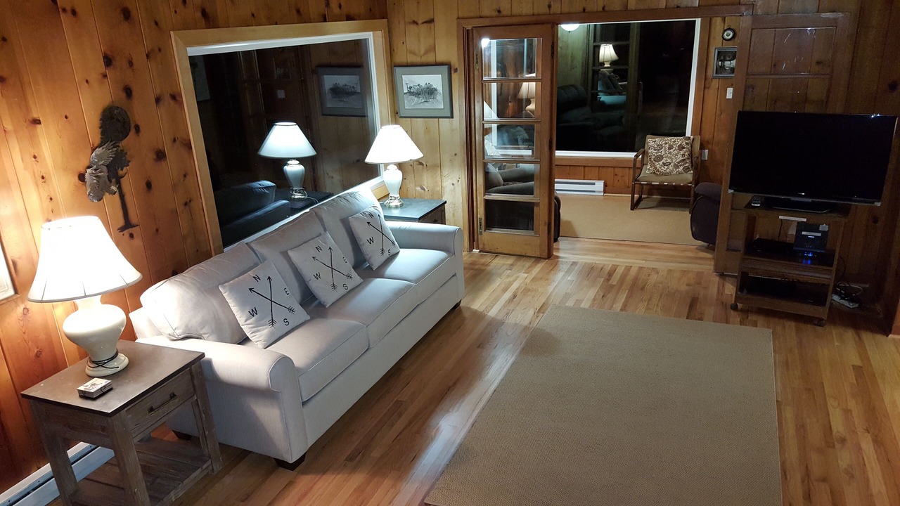 Photo of Livingroom in Downtown Cannon Beach