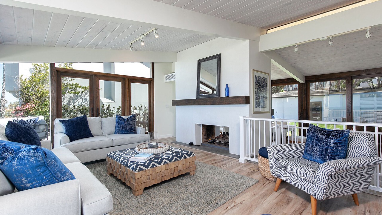 Photo of Livingroom in Sunset Cliffs