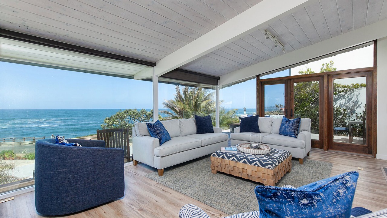 Photo of Livingroom in Sunset Cliffs