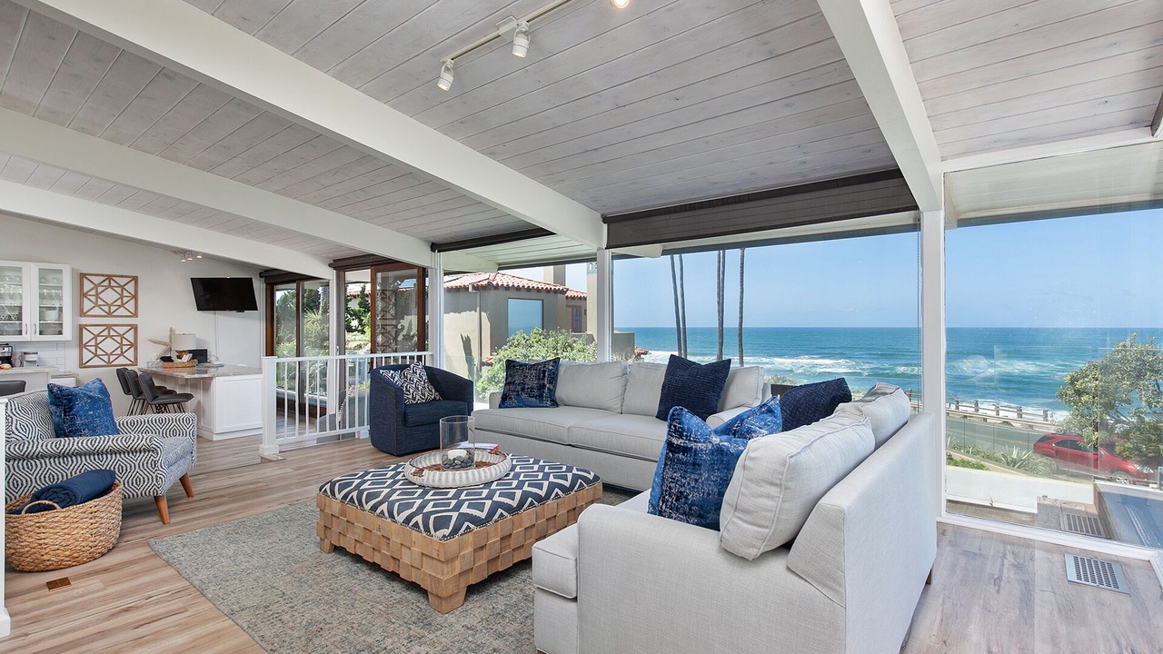 Photo of Livingroom in Sunset Cliffs