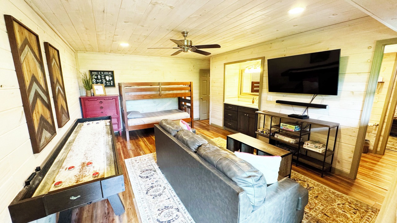 Photo of Bedroom in Chalet Village