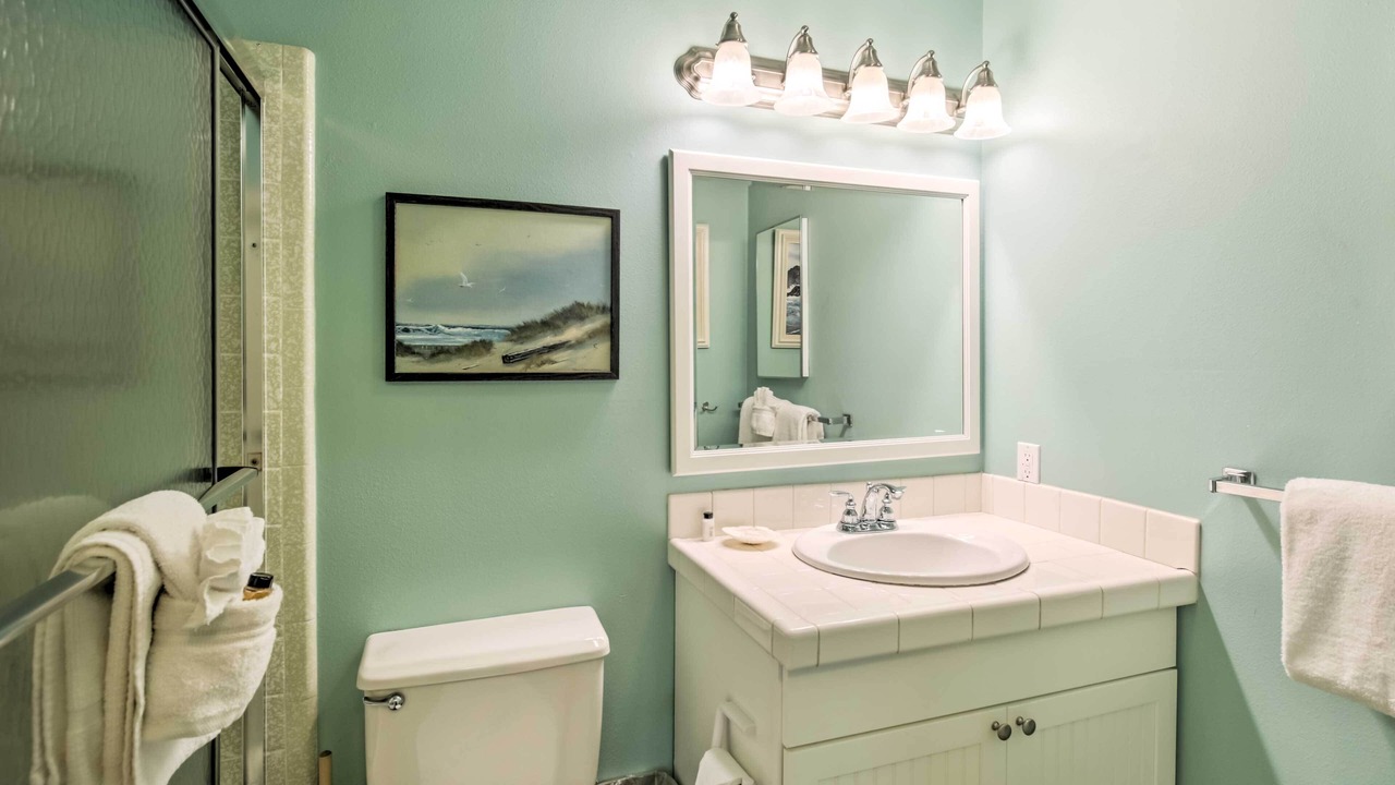 Photo of Bathroom in Lincoln Beach