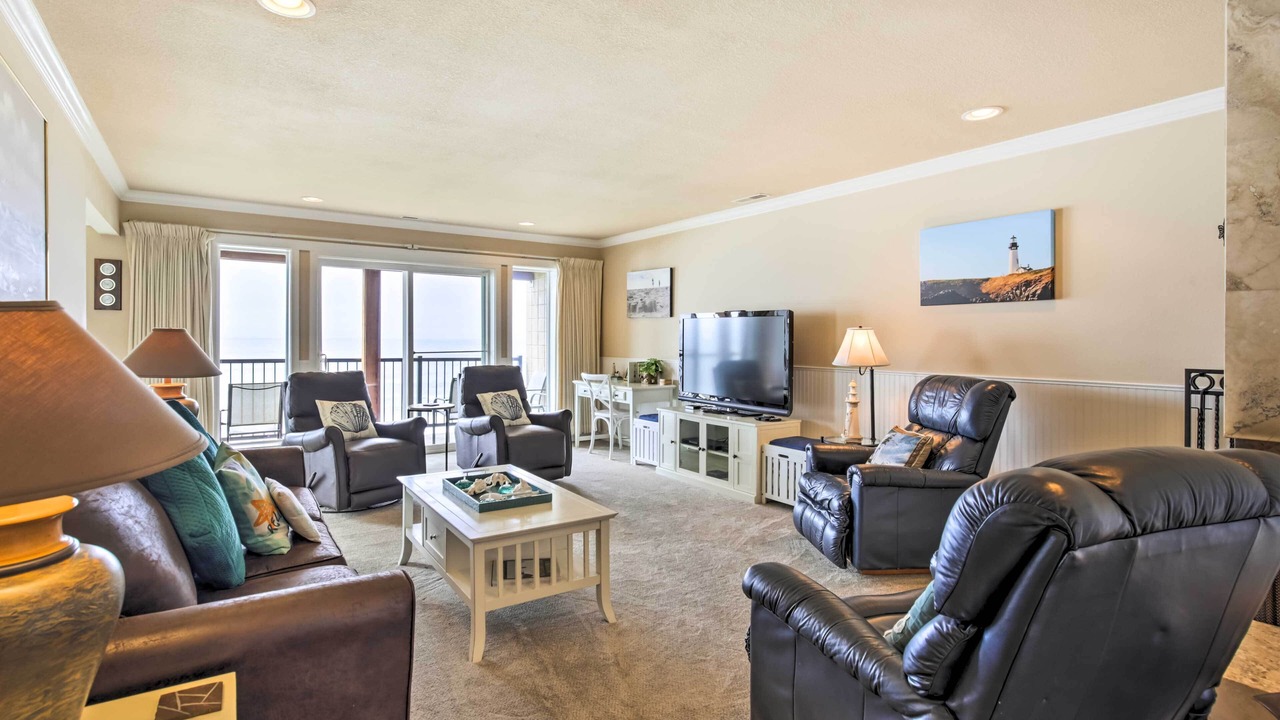 Photo of Livingroom in Lincoln Beach