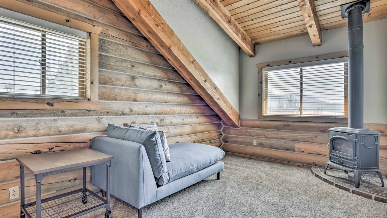 Photo of Livingroom in Eden