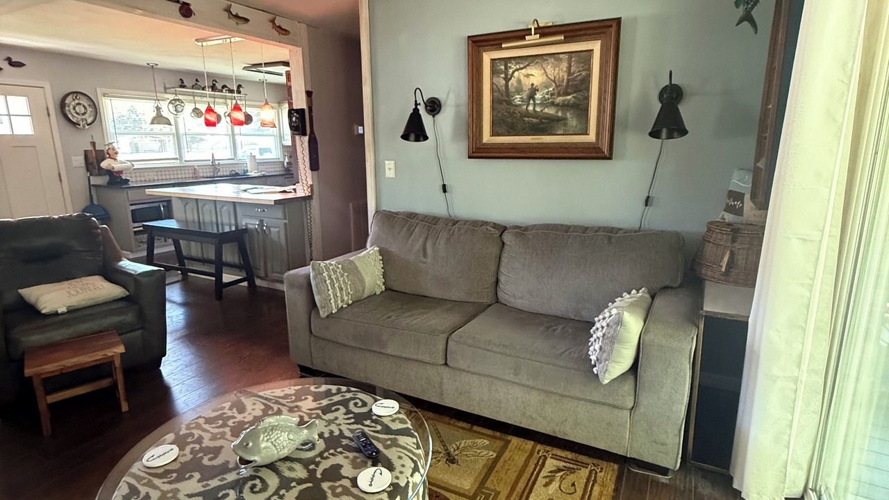 Photo of Livingroom in Elizabethton
