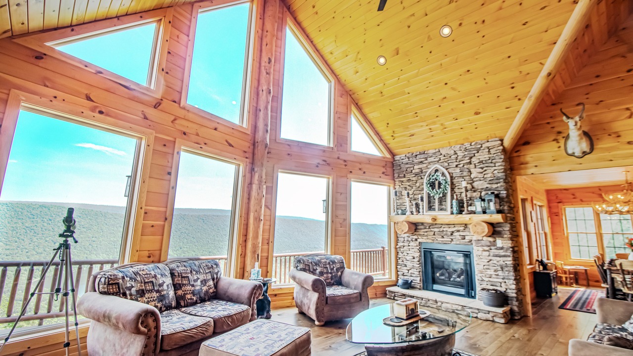 Photo of Livingroom in James Creek