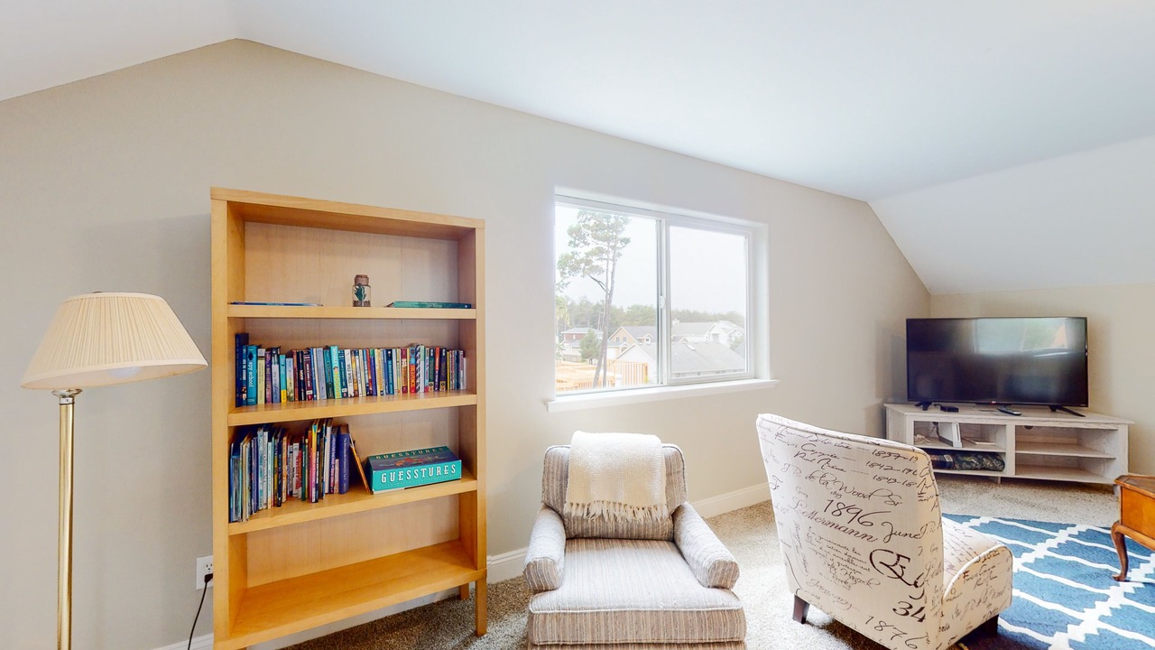 Photo of Livingroom in Rockaway Beach