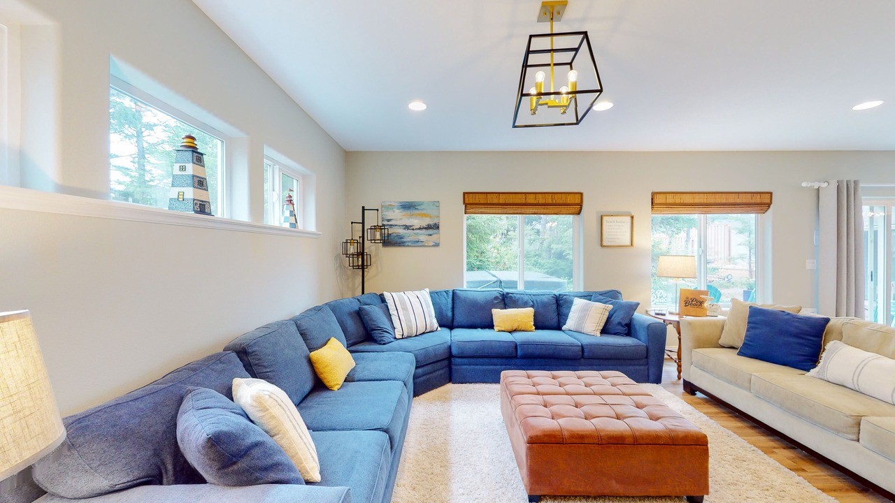Photo of Livingroom in Rockaway Beach