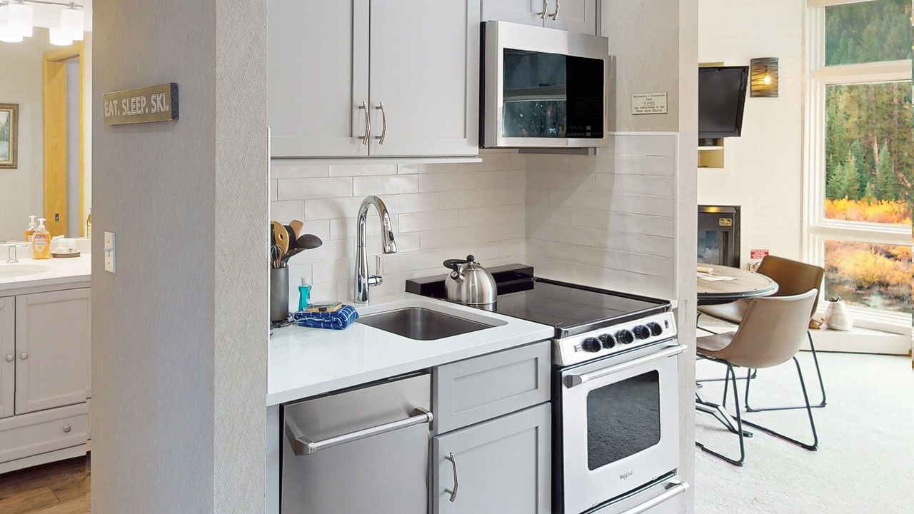 Photo of Kitchen in River Run