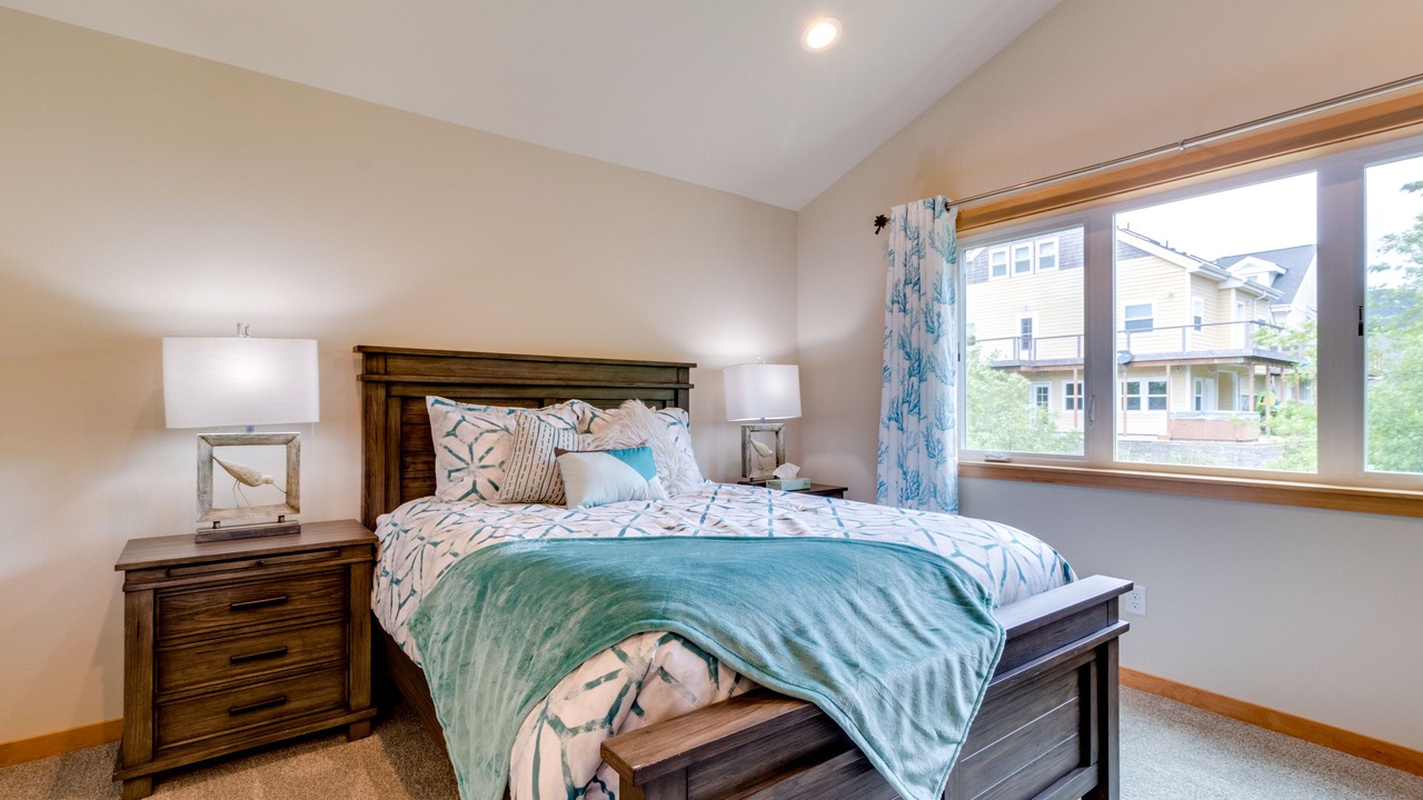 Photo of Bedroom in Manzanita
