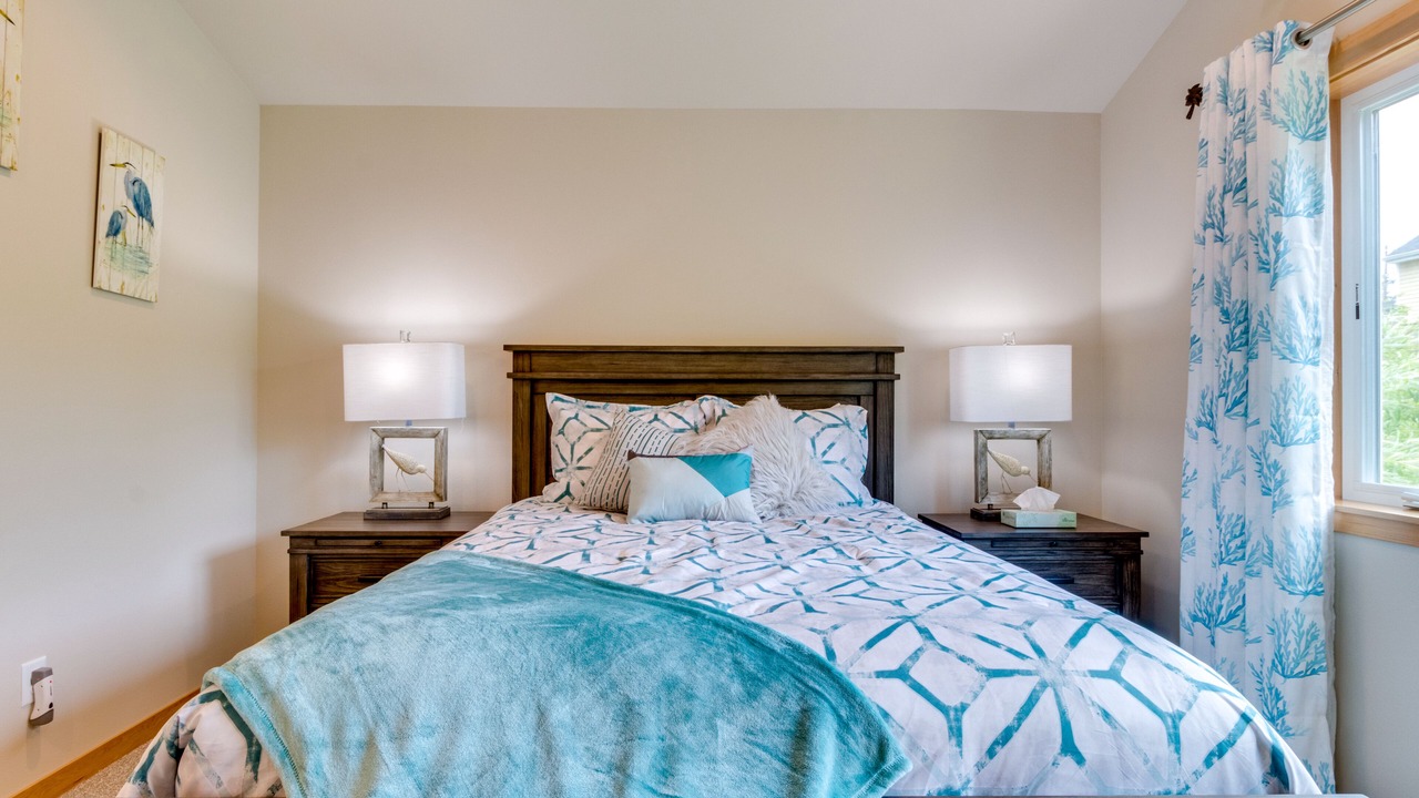 Photo of Bedroom in Manzanita