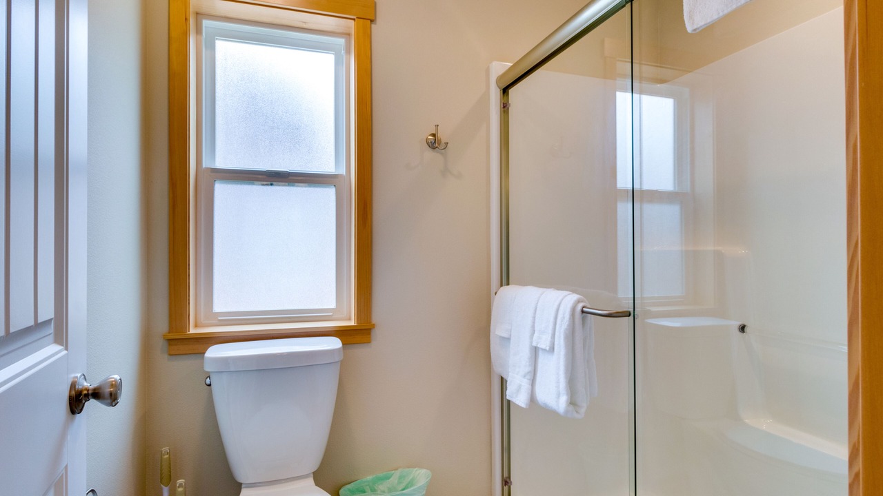 Photo of Bathroom in Manzanita