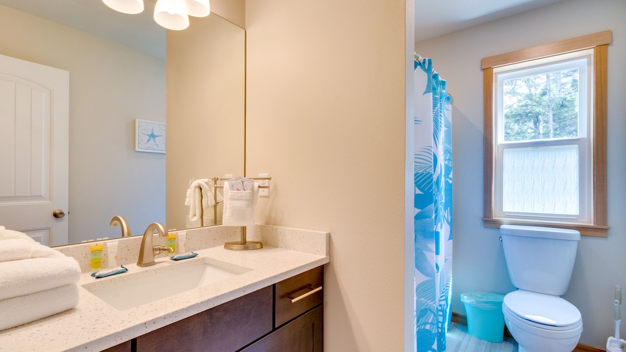Photo of Bathroom in Manzanita