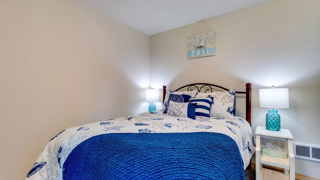 Photo of Bedroom in Manzanita