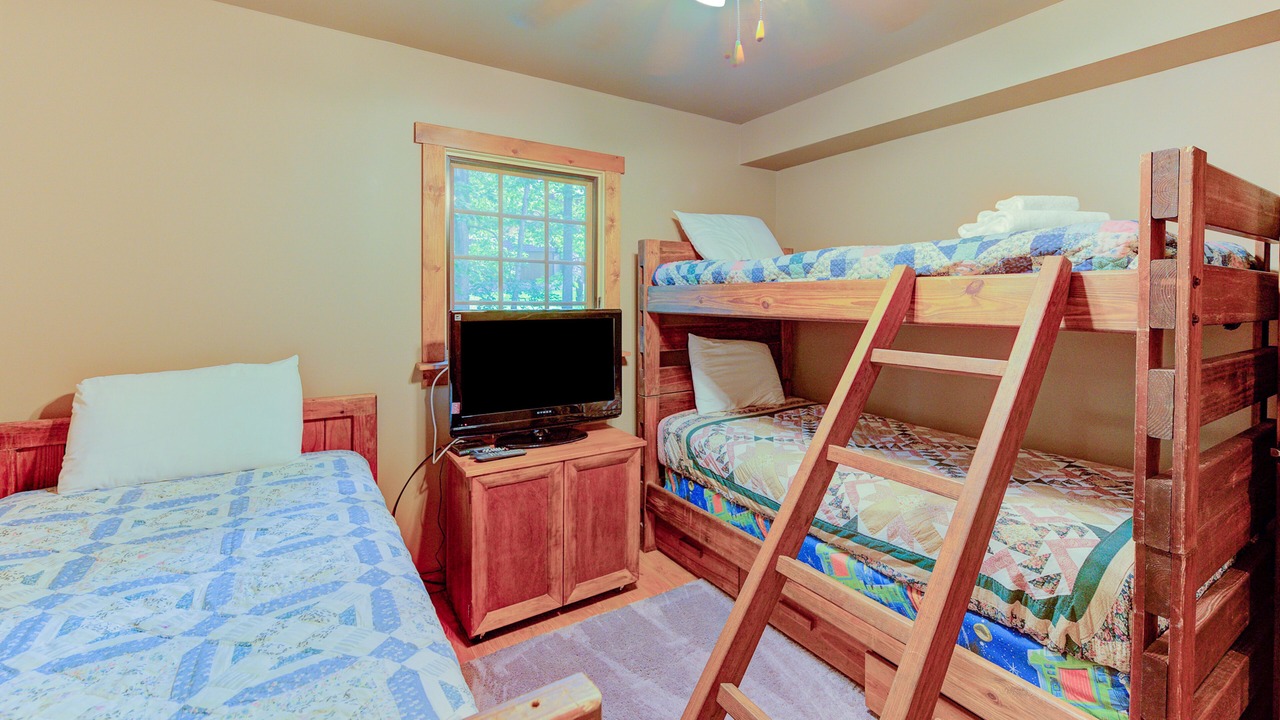 Photo of Bedroom in Sky Valley