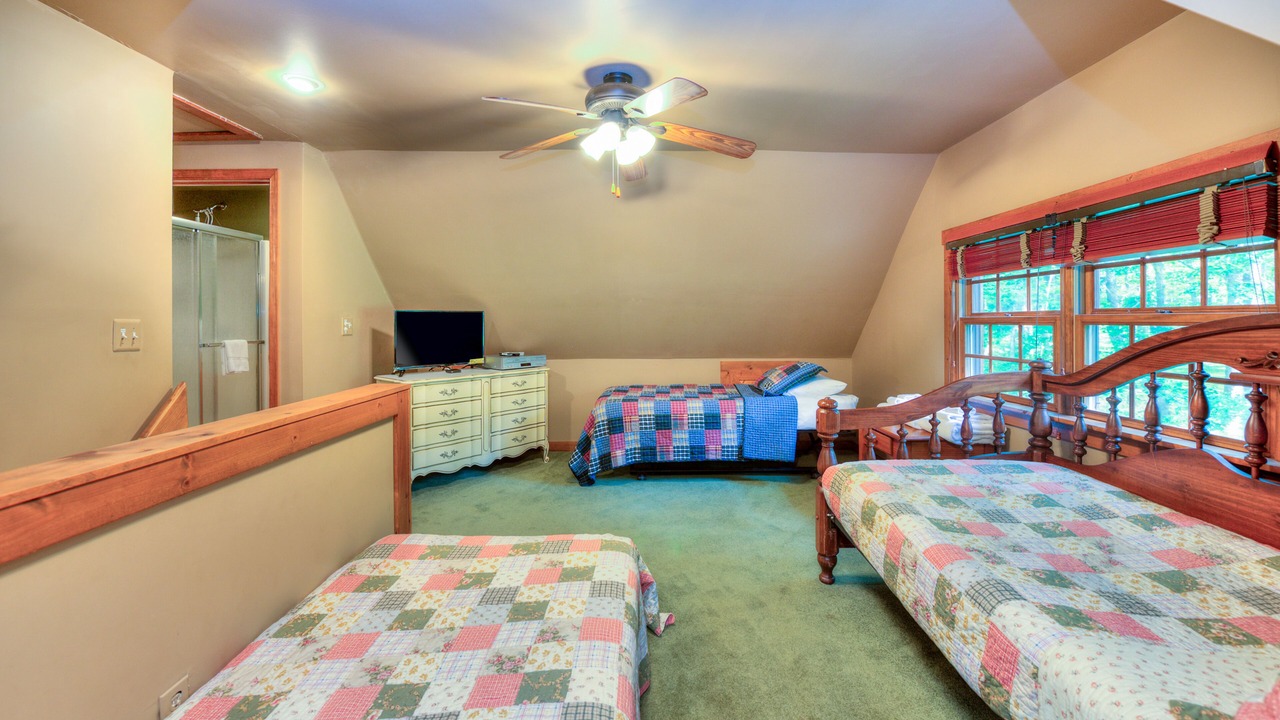 Photo of Bedroom in Sky Valley