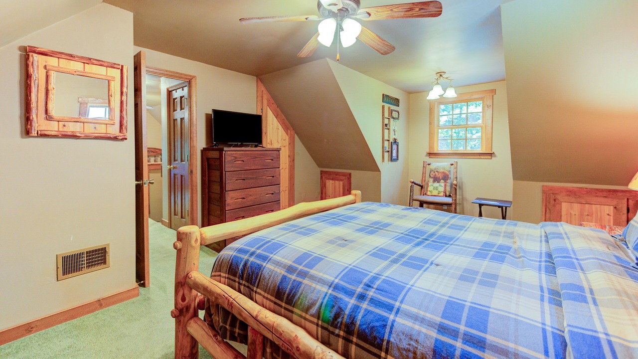 Photo of Bedroom in Sky Valley