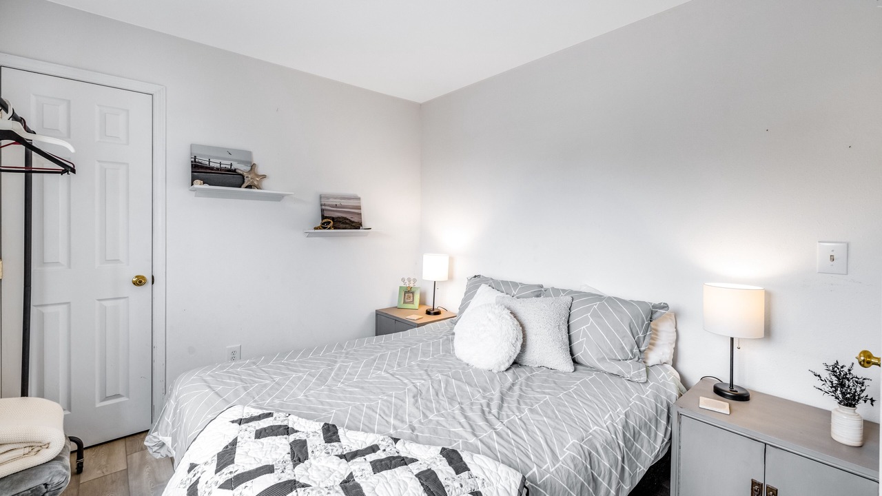 Photo of Bedroom in Roads End