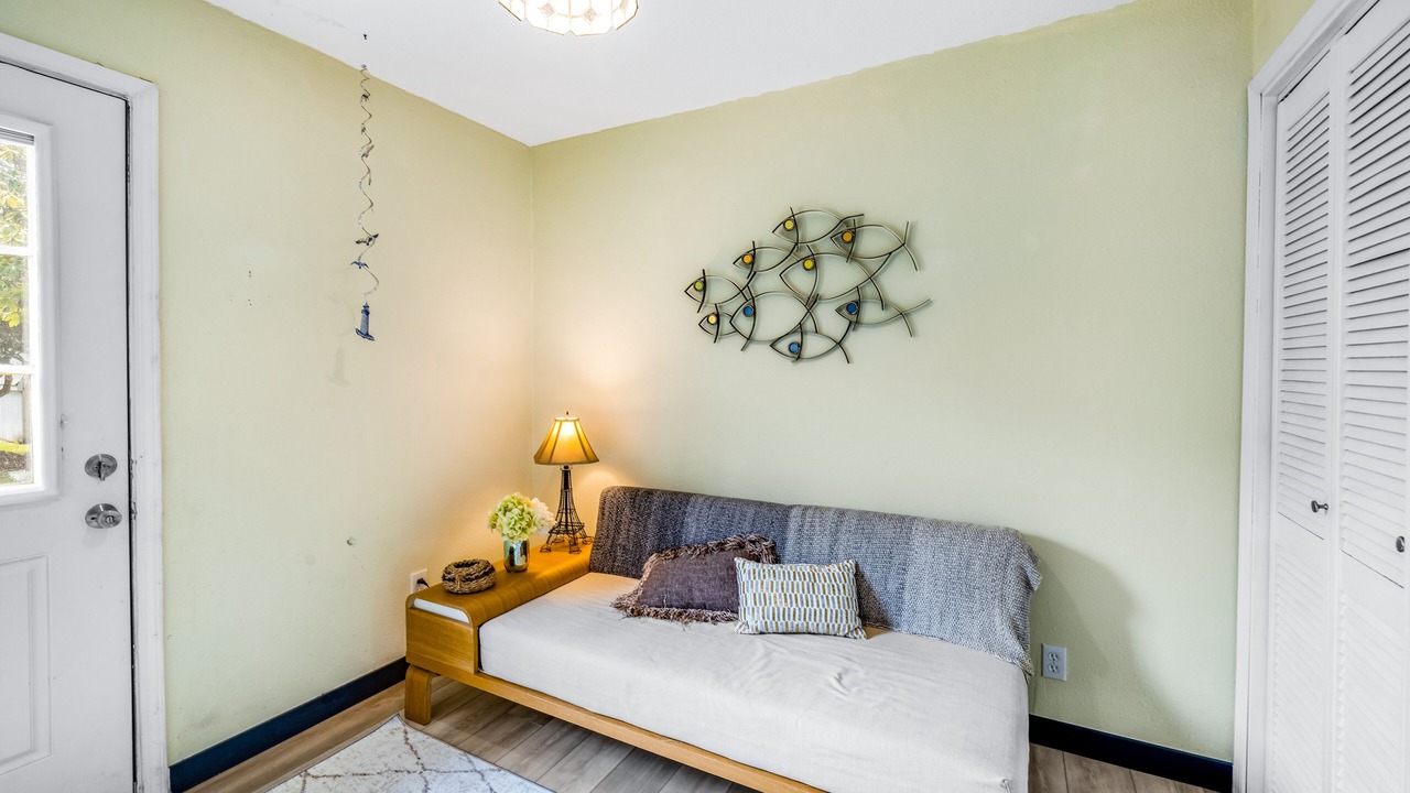 Photo of Livingroom in Roads End