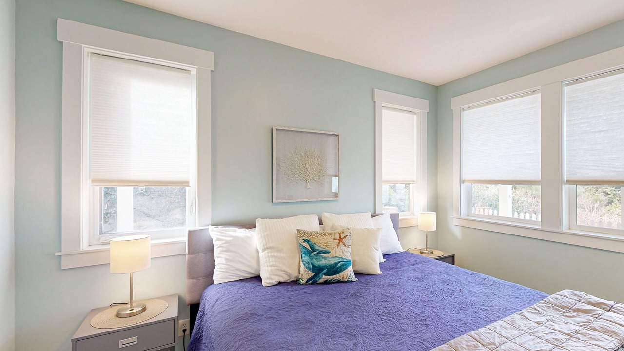 Photo of Bedroom in Olivia Beach