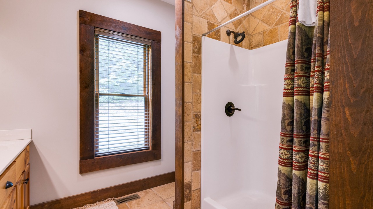 Photo of Bathroom in McCaysville