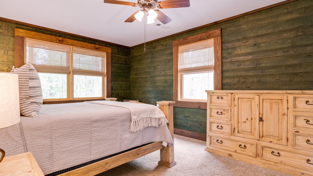 Photo of Bedroom in McCaysville