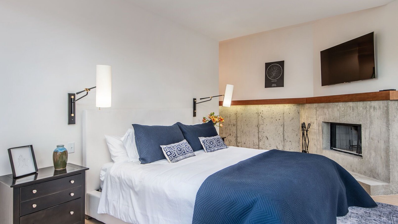 Photo of Bedroom in Sundance