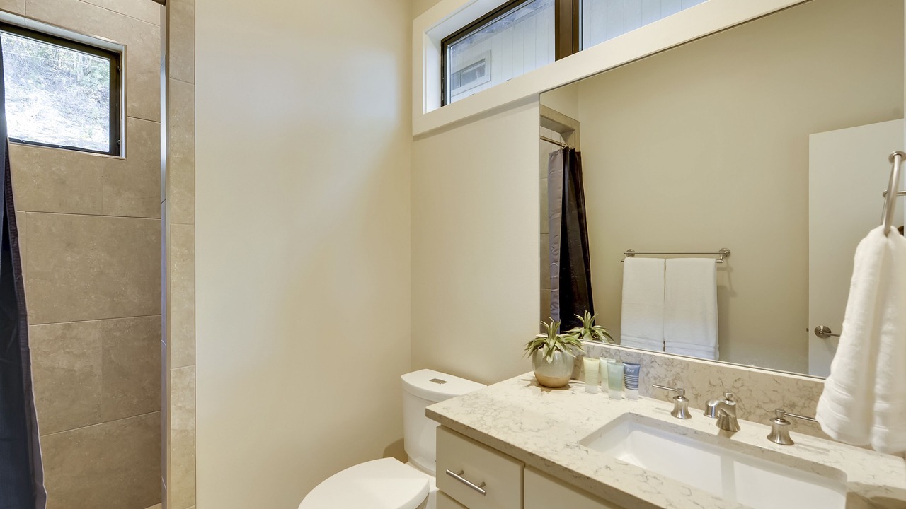 Photo of Bathroom in Rio Robles