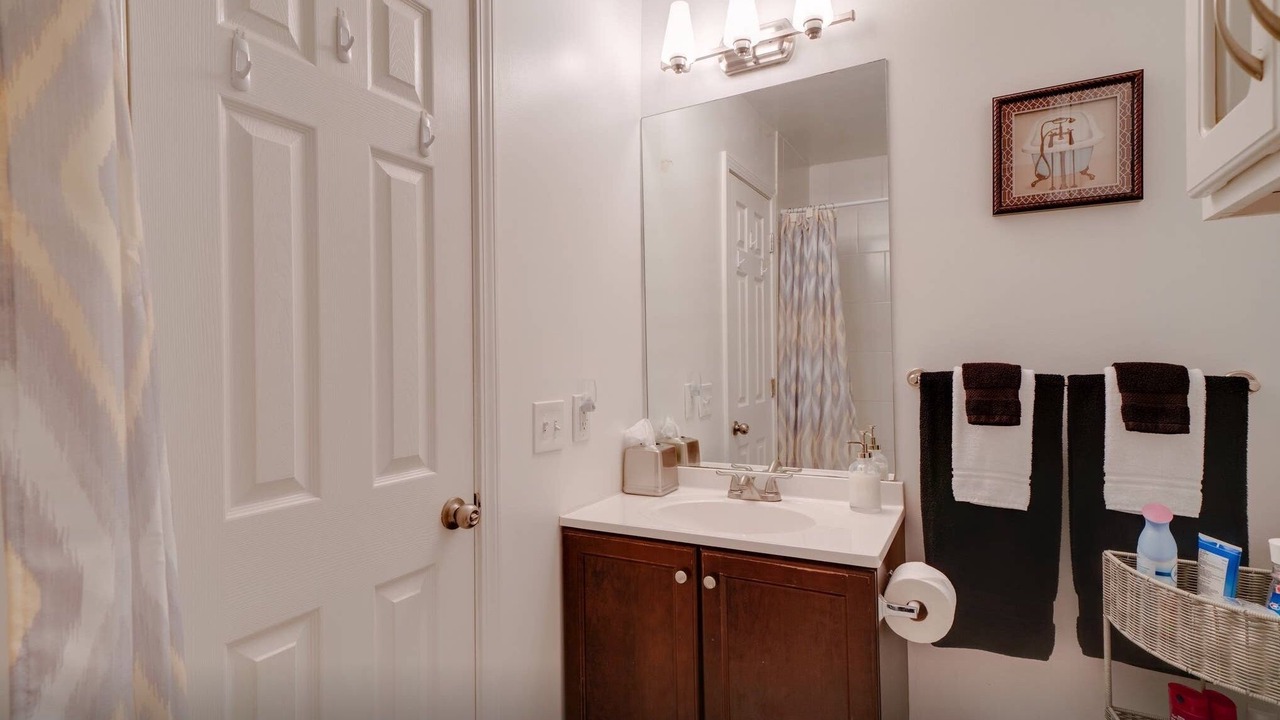 Photo of Bathroom in North Capitol