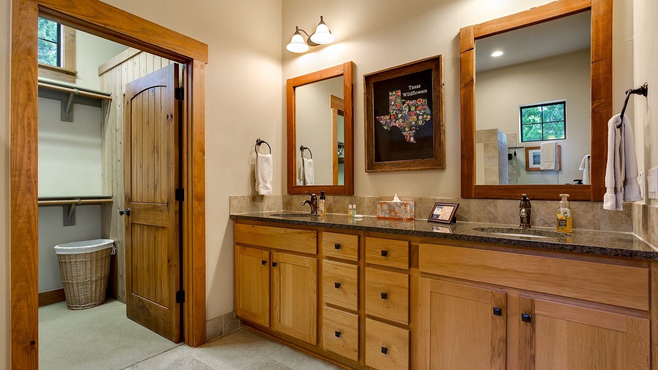 Photo of Bathroom in Leander